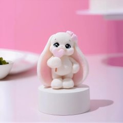 Фигурка из шоколадной глазури "Зайка с леденцом" SM1207